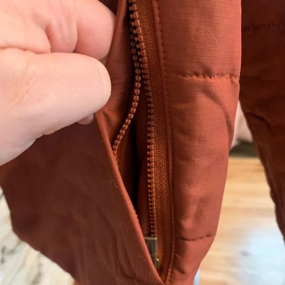 Toad and Co reversible jacket - Picture 2 of 8